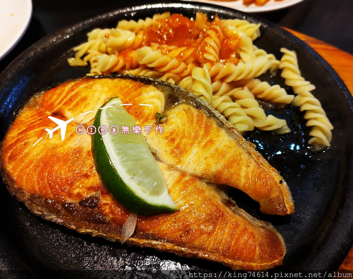 ［桃園 美食］［排餐］平價吃到飽首選-我家牛排