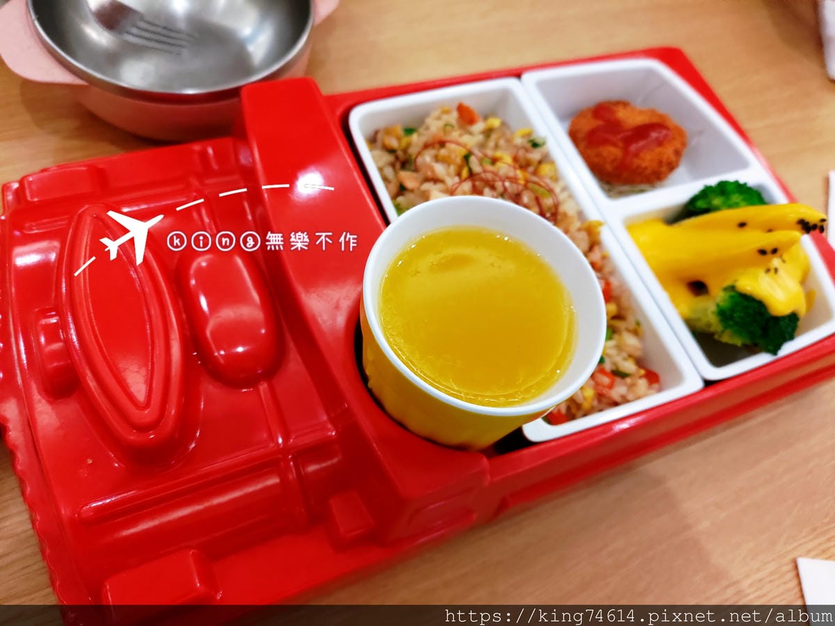 ［龍潭 美食］［西餐］［名人堂花園大飯店］安打西餐廳
