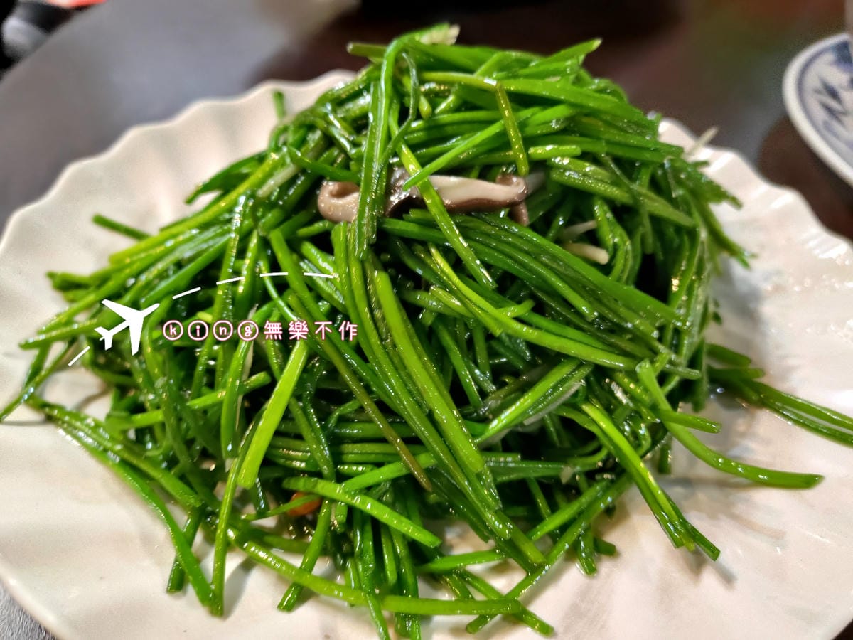 ［新北 美食］水甜食坊 | 近林口發電廠 | 油油亮亮烤全雞