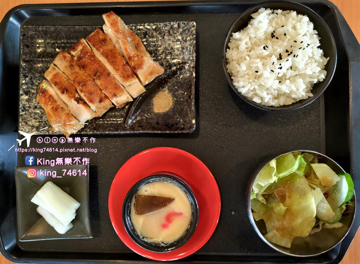 【桃園 美食】竹圍 鰻天下 | 活鰻現殺現烤鰻魚飯 | 手工去刺的無刺鰻魚👍 | 適合大人小孩老人😋😋