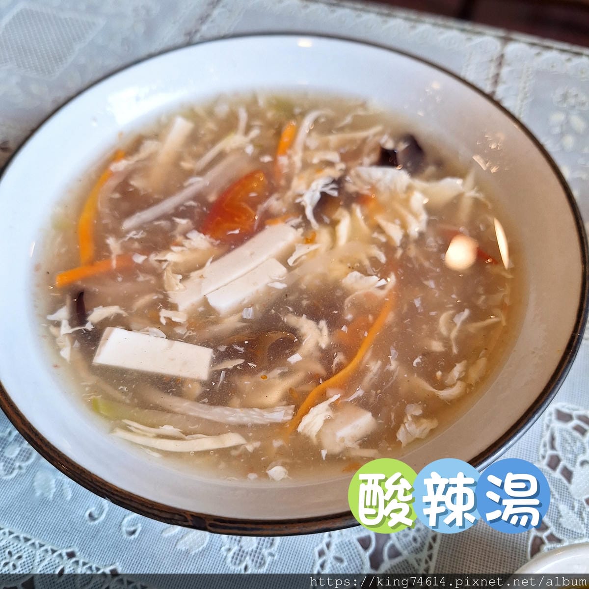 〔中壢 美食〕大四喜北方麵食｜小魚皮蛋拌麵與手工鍋貼｜傳統北