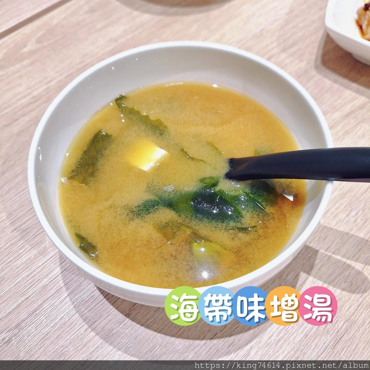 〔新竹 美食〕津叁雞肉飯|新竹必吃貢丸湯|竹科低脂鮮嫩雞首選 〔新竹 美食〕津叁雞肉飯|新竹必吃貢丸湯|竹科低脂鮮嫩雞首選