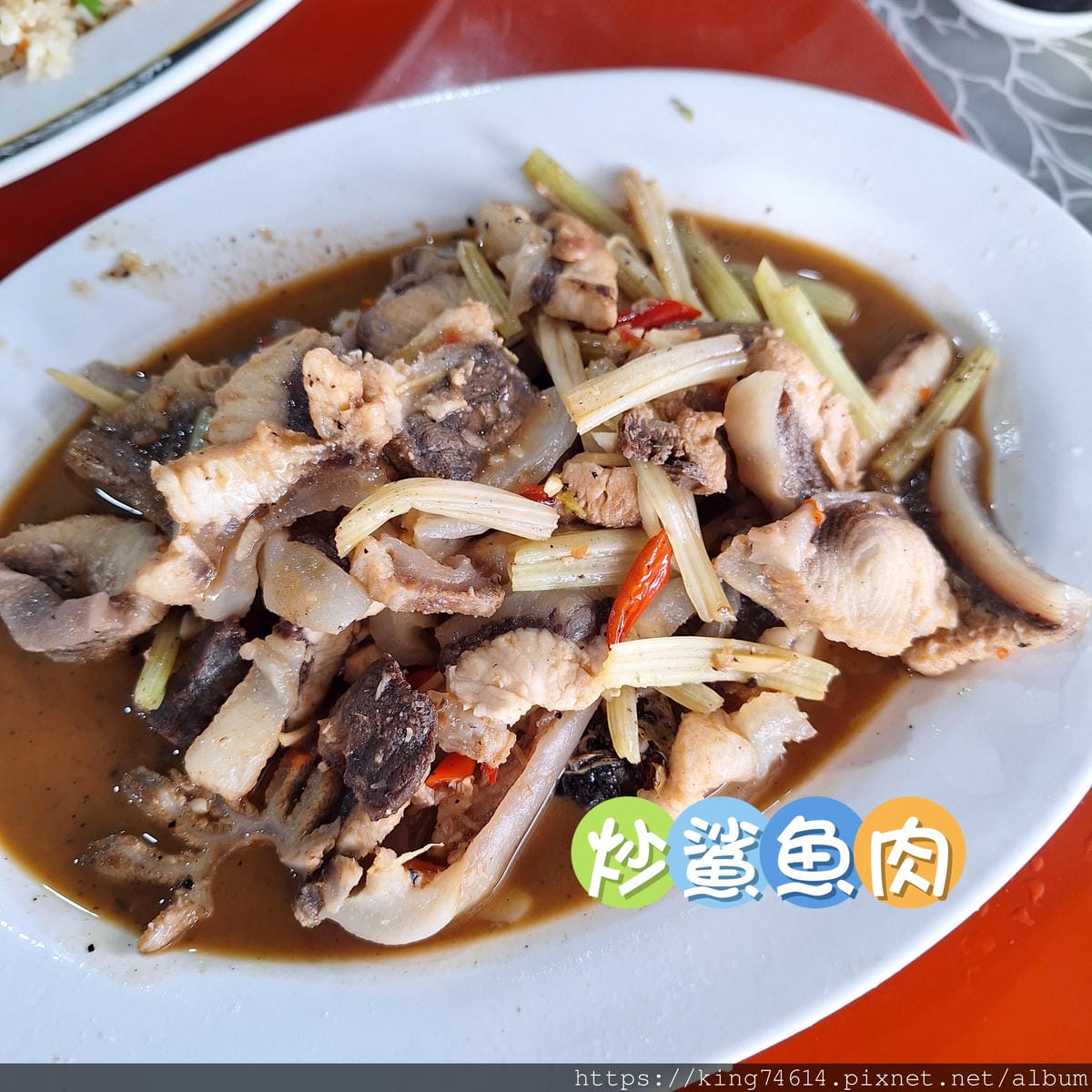 〔屏東 美食〕包滿海鮮｜東港魚市場必吃｜隱藏版醃蜆仔｜多樣海