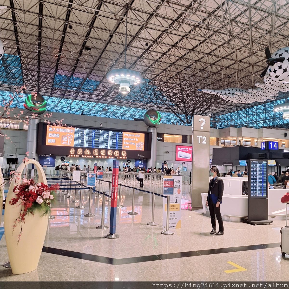 〔國外 旅遊〕✈️星宇航空初體驗 | 必點「星宇特調」到底喝