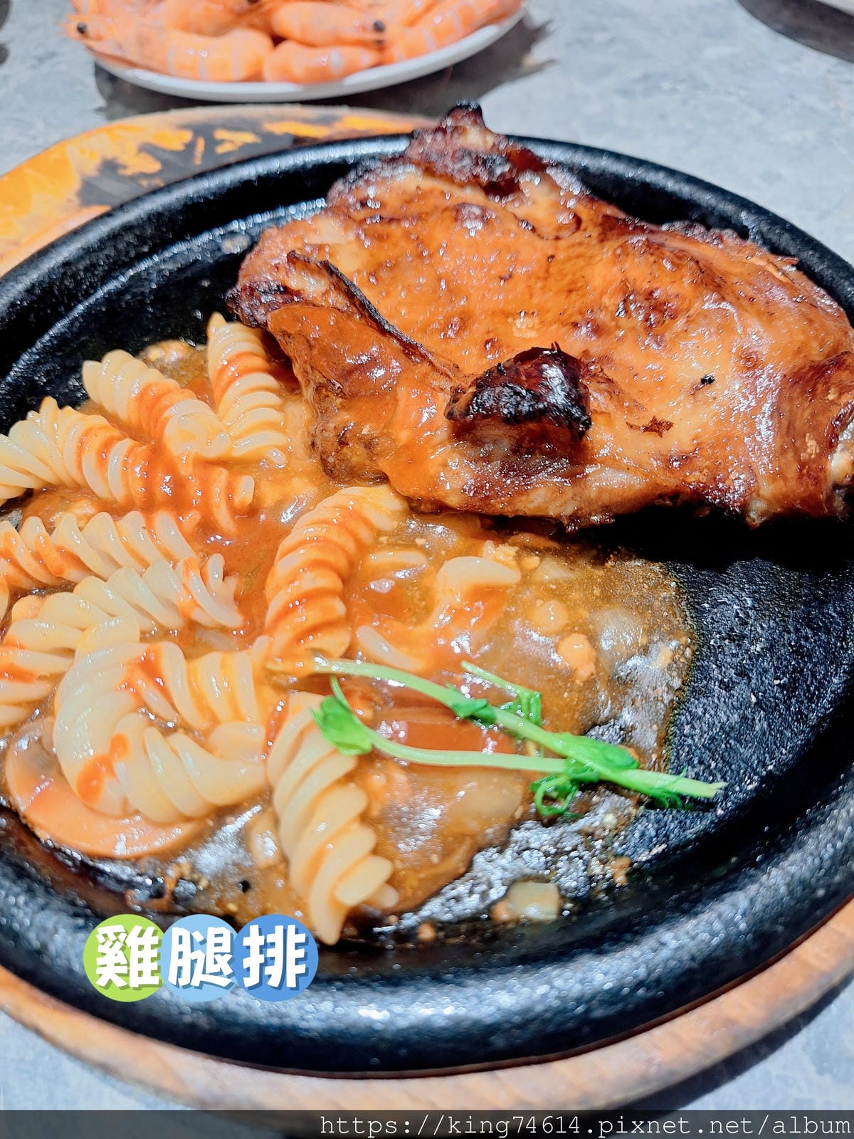 〔桃園 美食〕我家牛排南崁店｜排餐+自助百匯品項多無限放題｜