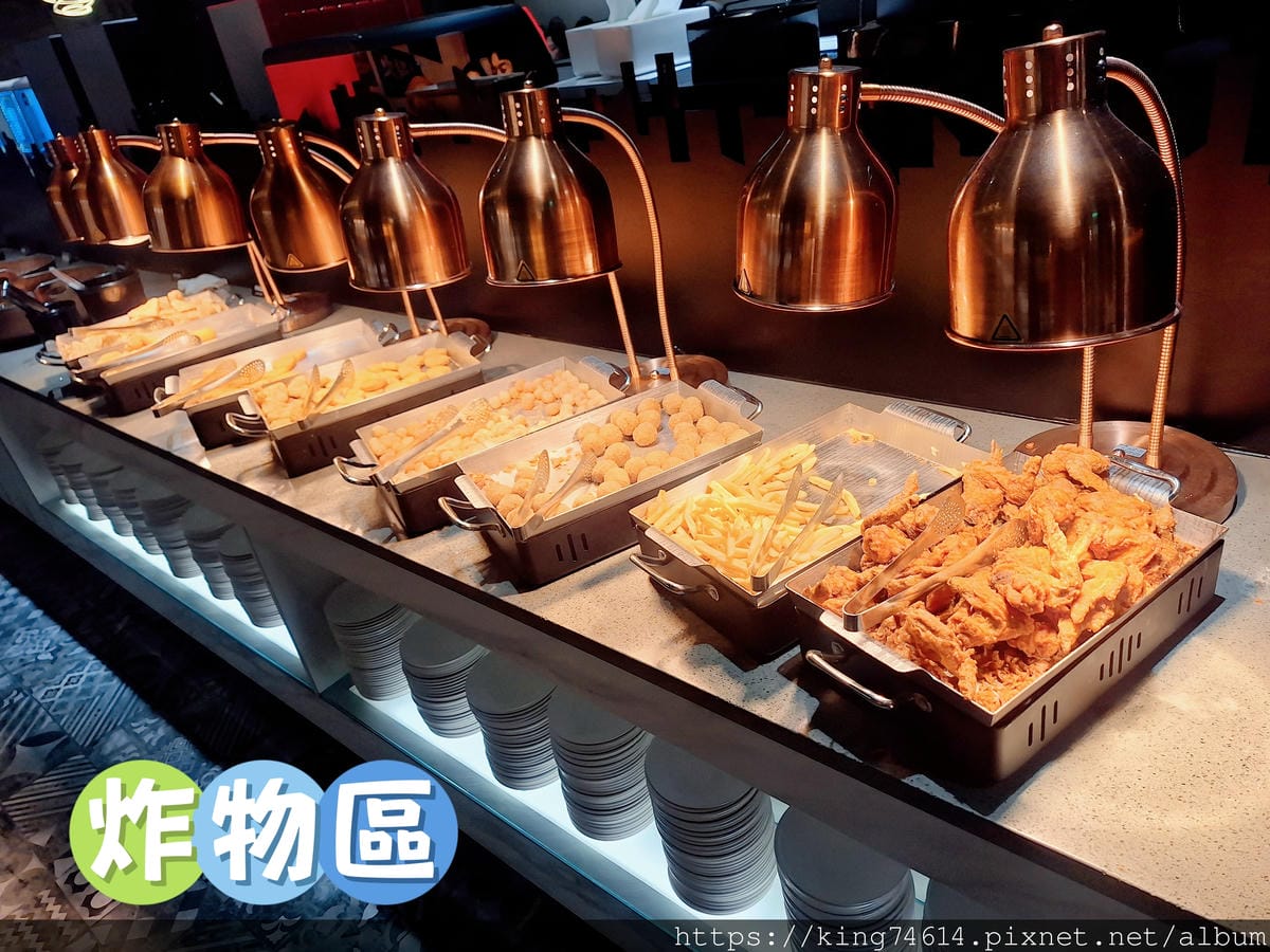 〔桃園 美食〕我家牛排南崁店｜排餐+自助百匯品項多無限放題｜