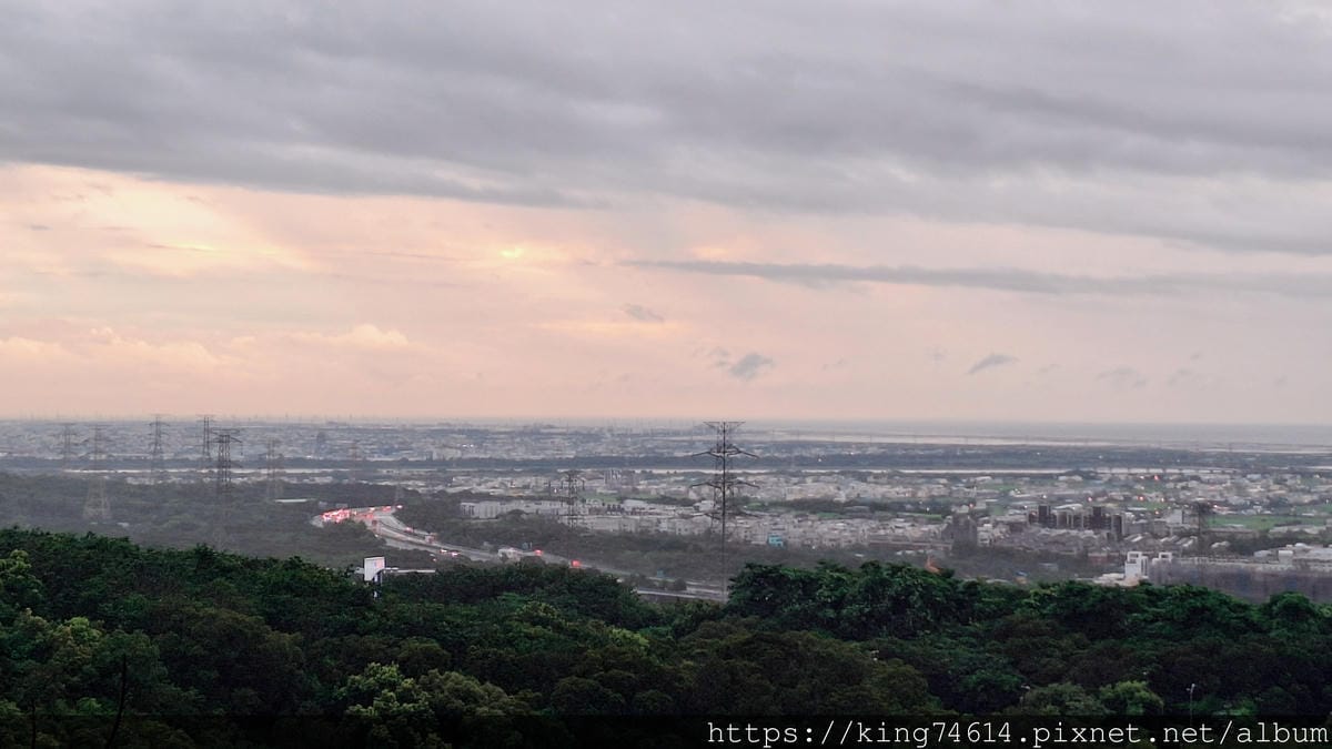 〔台中 美食〕帆杋望海｜台中夜景餐廳推薦！從夕陽吃到夜色，美