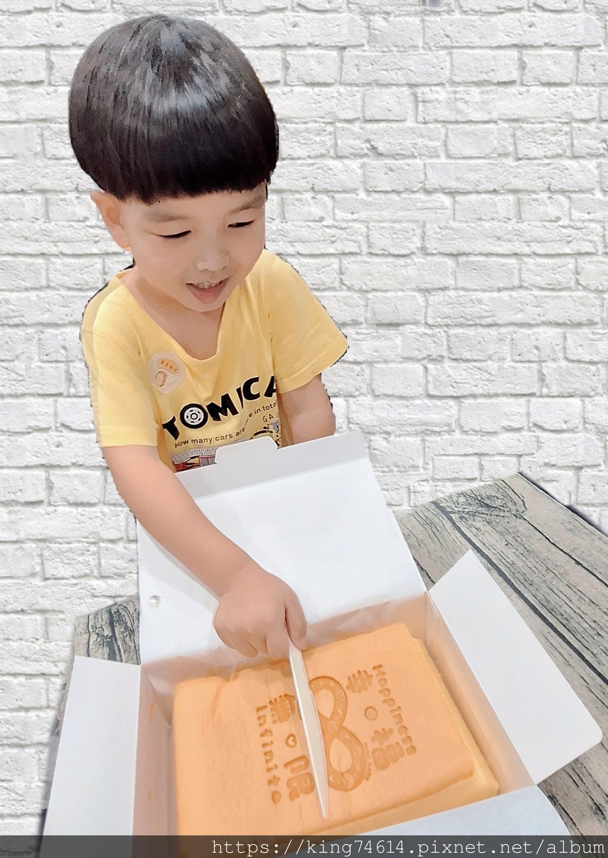 〔中壢 美食〕初蛋糕｜隱藏在忠貞市場的豆漿古早味蛋糕，榮獲世