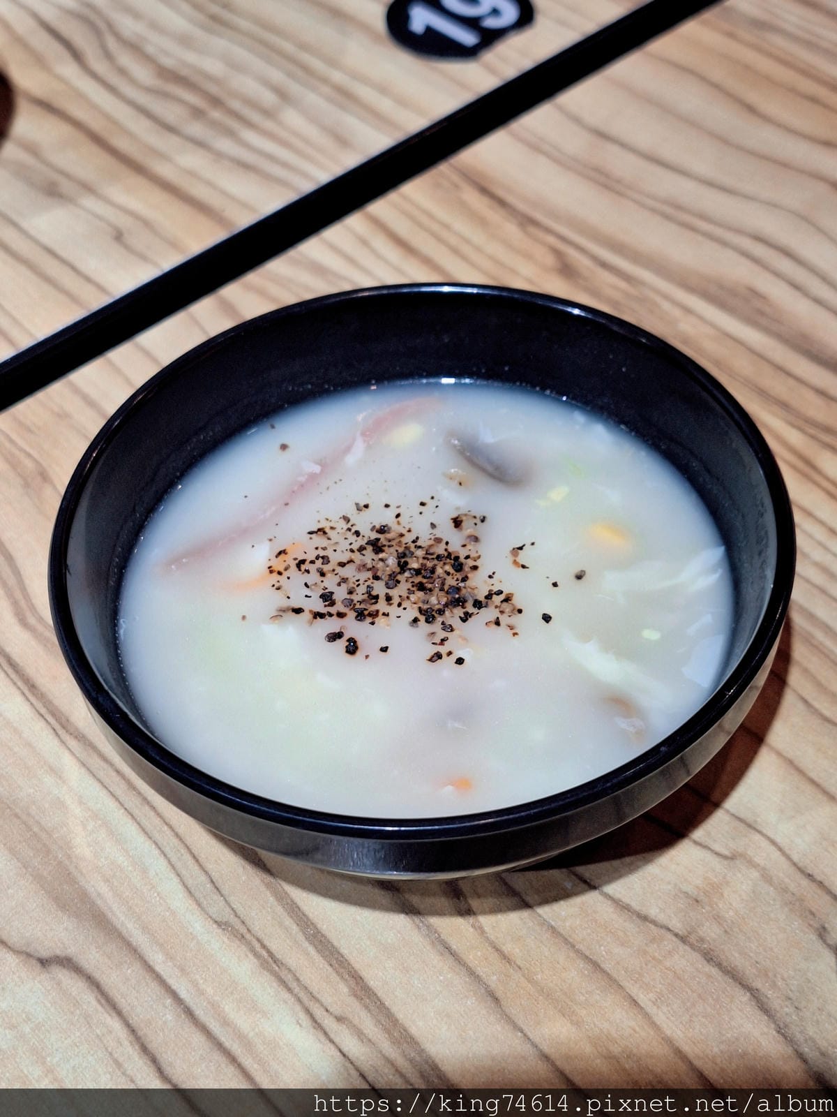 〔桃園 美食〕孫東寶台式牛排教父|台式牛排三件套升級回歸!咖 〔桃園 美食〕孫東寶台式牛排教父|台式牛排三件套升級回歸!咖