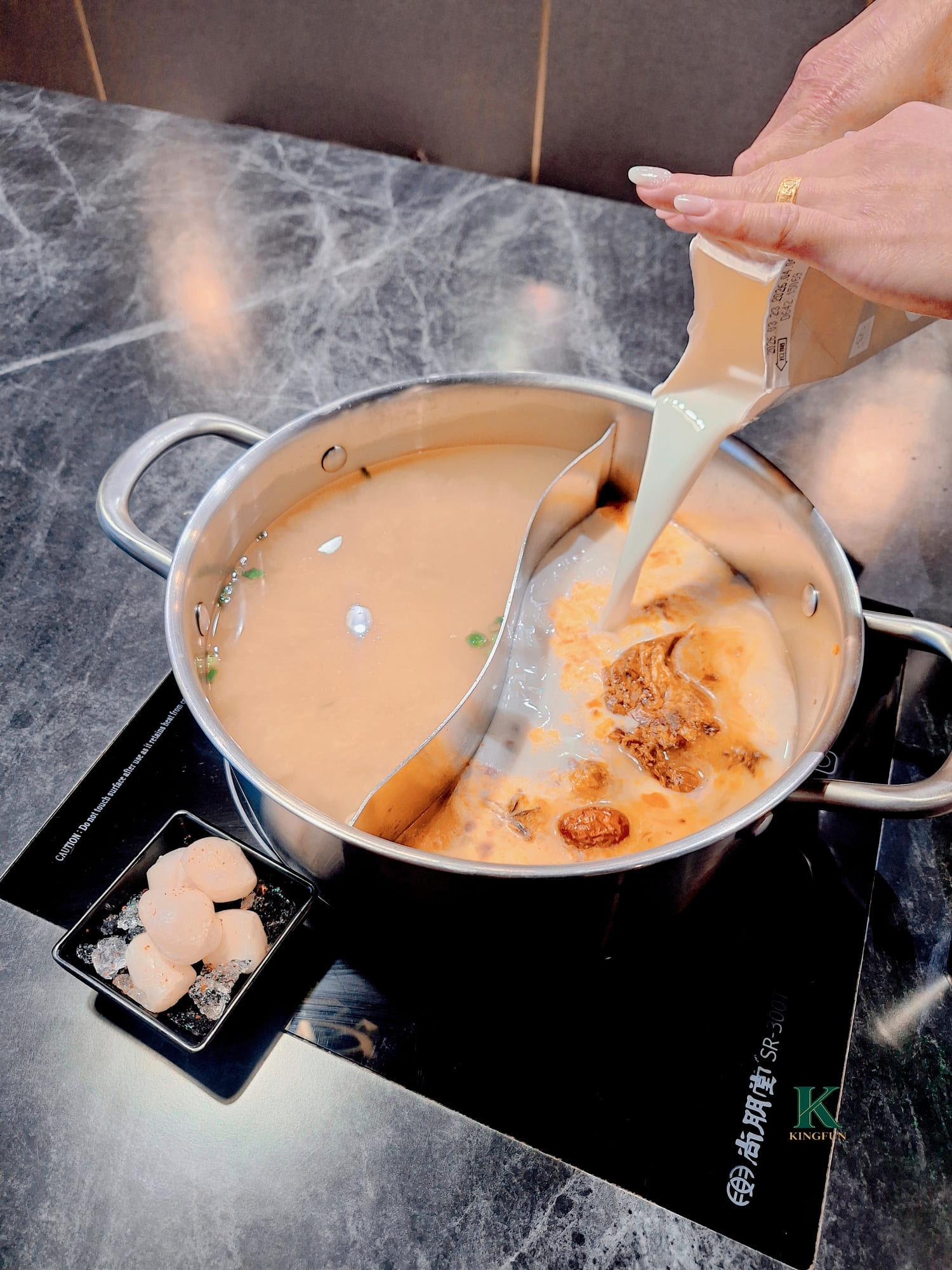 〔桃園 美食〕饌澤原火鍋【南崁店】|母親節聚餐值不值?海陸爽吃超滿足 - 第4張圖 〔桃園 美食〕饌澤原火鍋【南崁店】|母親節聚餐值不值?海陸爽吃超滿足