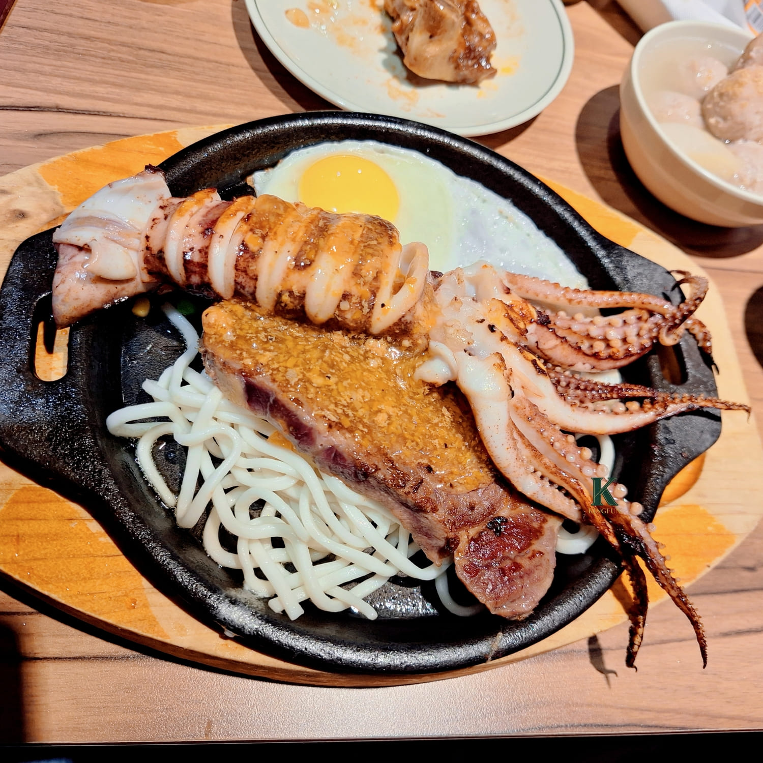 〔桃園 美食〕艾佳牛排館｜在地人最推牛排，你喜歡幾分熟？